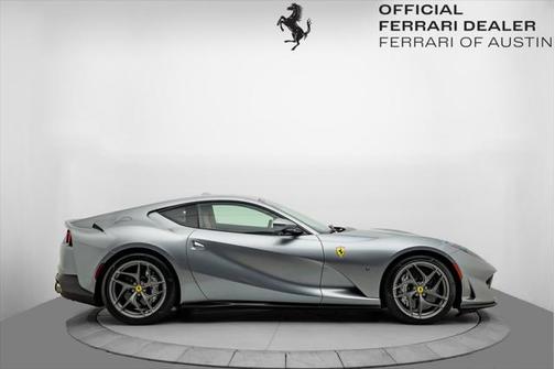 2020 Ferrari 812 Superfast Base