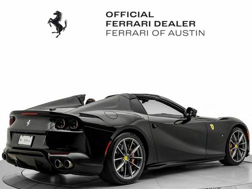 2022 Ferrari 812 GTS Base