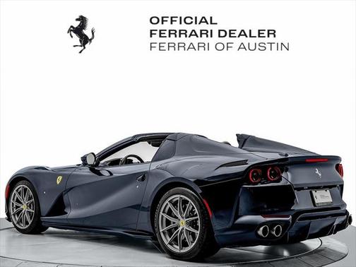 2022 Ferrari 812 GTS Base