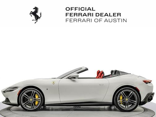 2025 Ferrari Roma Spider Base
