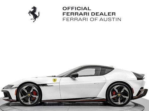 2025 Ferrari 12Cilindri Base