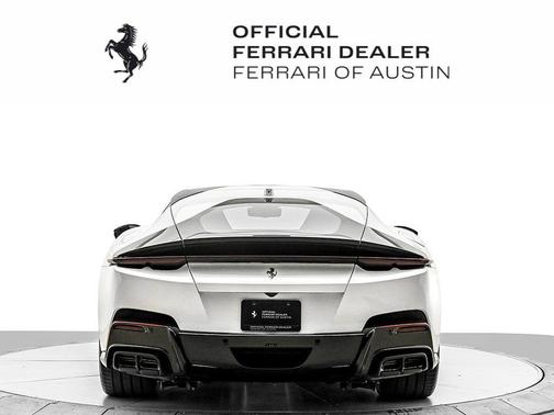 2025 Ferrari 12Cilindri Base