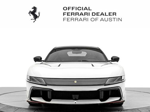 Bianco Cervino 2025 Ferrari 12Cilindri Base