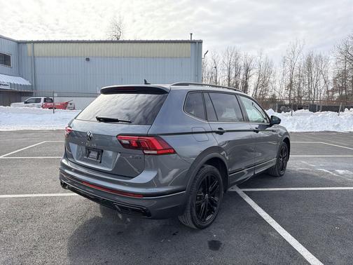 2022 Volkswagen Tiguan 2.0T SE R-Line Black 4MOTION