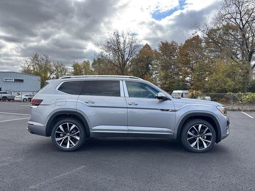 2026 Volkswagen Atlas 2.0T SEL Premium R-Line 4MOTION