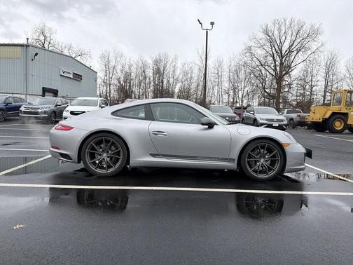 2019 Porsche 911 Carrera T