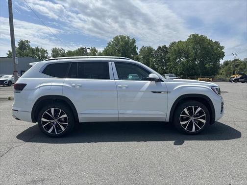 2025 Volkswagen Atlas 2.0T SEL Premium R-Line 4MOTION