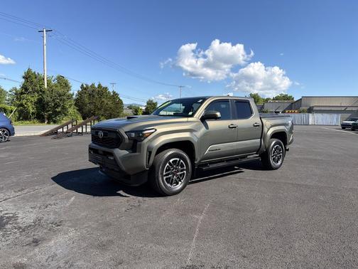 Bronze Oxide 2024 Toyota Tacoma TRD Sport