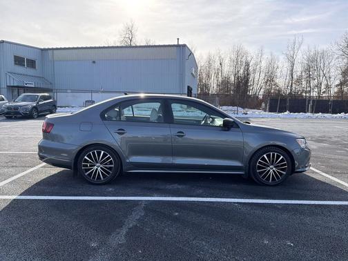 2016 Volkswagen Jetta 1.8T Sport