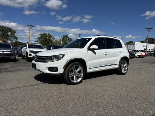 2016 Volkswagen Tiguan R-Line