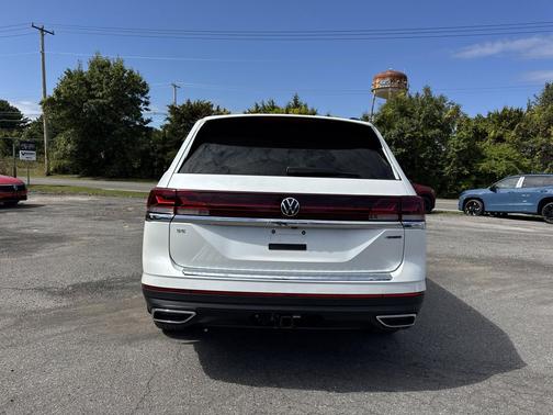 2026 Volkswagen Atlas 2.0T SE w/Technology 4MOTION