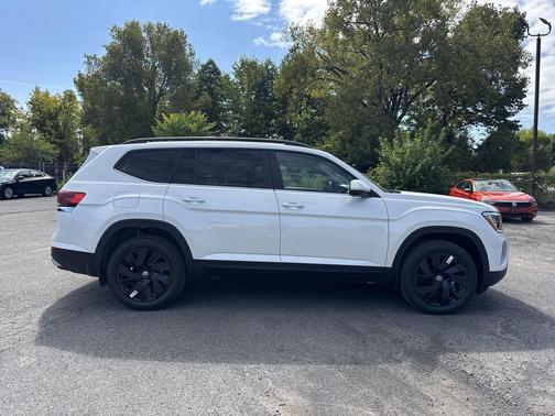 2026 Volkswagen Atlas 2.0T SE w/Technology 4MOTION
