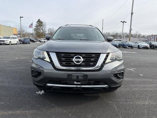 2019 Nissan Pathfinder S