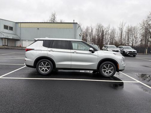 2024 Mitsubishi Outlander SE 2.5 S-AWC