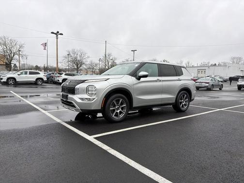 2024 Mitsubishi Outlander SE 2.5 S-AWC