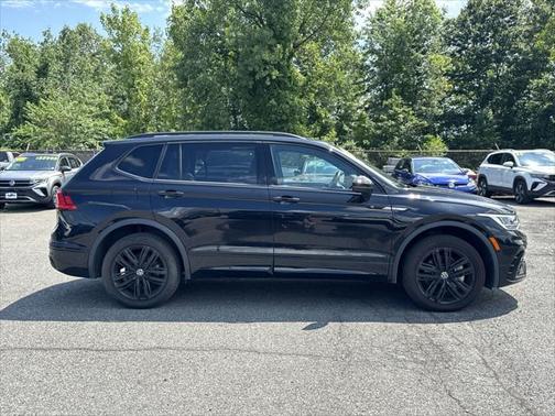 2022 Volkswagen Tiguan 2.0T SE R-Line Black 4MOTION