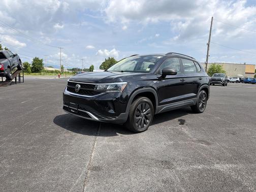 Deep Black 2022 Volkswagen Taos 1.5T S