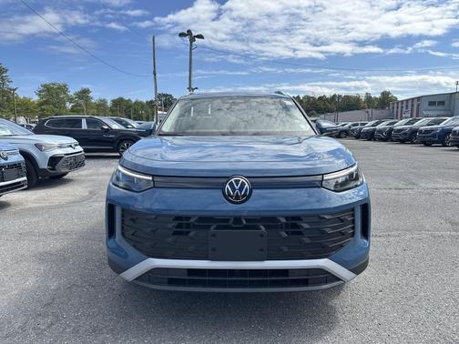 2025 Volkswagen Tiguan 2.0T SE 4MOTION