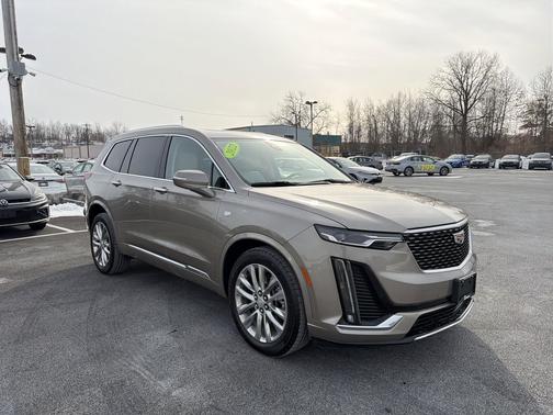 2022 Cadillac XT6 Premium Luxury AWD