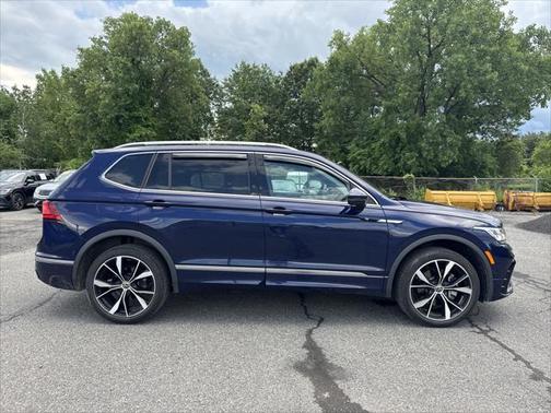2023 Volkswagen Tiguan 2.0T SEL R-Line 4MOTION