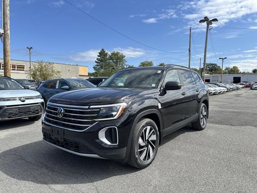 2026 Volkswagen Atlas 2.0T SE w/Technology 4MOTION