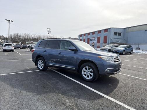 2013 Toyota Highlander SE