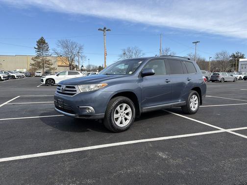 2013 Toyota Highlander SE