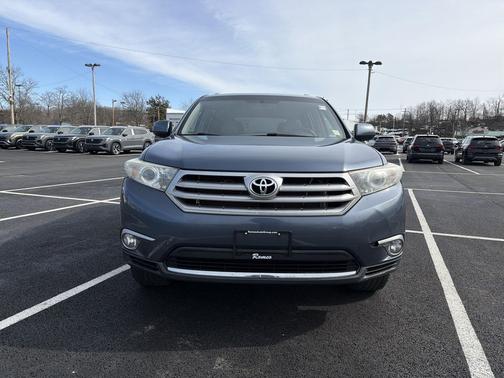 2013 Toyota Highlander SE