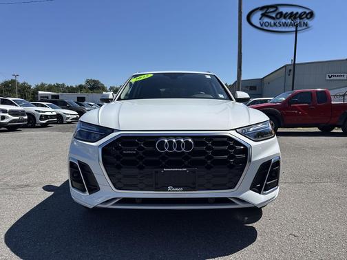 2025 Audi Q5 45 S line Premium