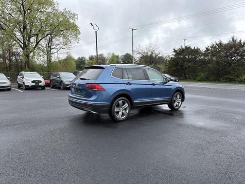 Stone Blue Metallic 2019 Volkswagen Tiguan 2.0T SEL