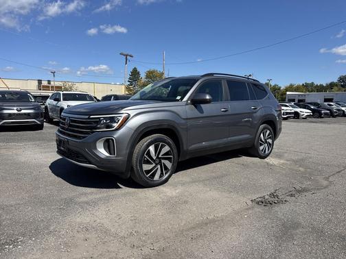 2024 Volkswagen Atlas 2.0T SE w/Technology 4MOTION