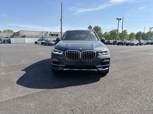 Arctic Gray Metallic 2019 BMW X5 xDrive40i