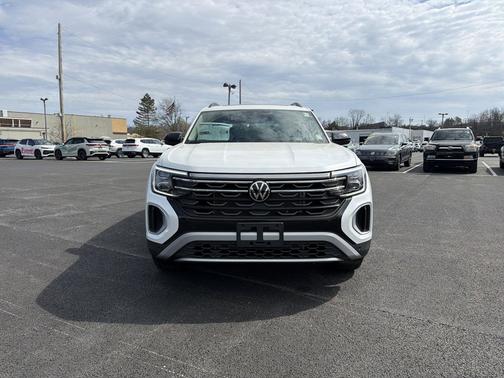 2026 Volkswagen Atlas Peak Edition