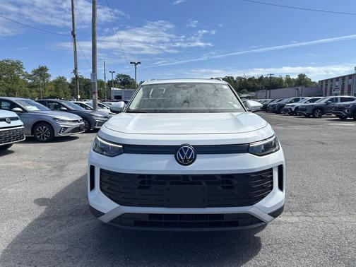 2025 Volkswagen Tiguan 2.0T SE 4MOTION