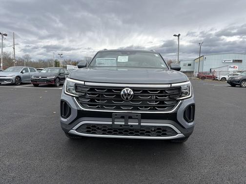 2026 Volkswagen Atlas Cross Sport 2.0T SE w/Technology 4MOTION
