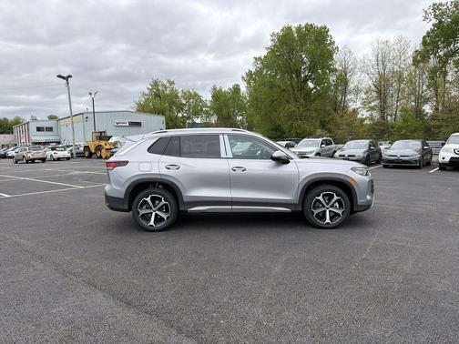 pyrite silver metallic 2026 Volkswagen Tiguan 2.0T SE 4MOTION