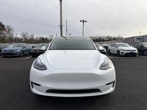 2024 Tesla Model Y Long Range Dual Motor All-Wheel Drive