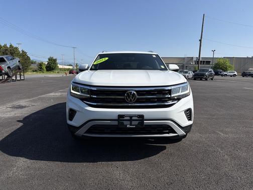Pure White 2023 Volkswagen Atlas Cross Sport 2.0T SE w/Technology 4MOTION