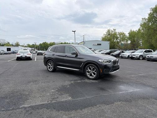Dark Graphite Metallic 2022 BMW X3 xDrive30i