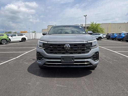 pure gray 2026 Volkswagen Atlas Cross Sport 2.0T SEL Premium