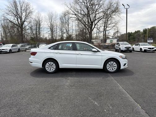 White 2019 Volkswagen Jetta 1.4T S