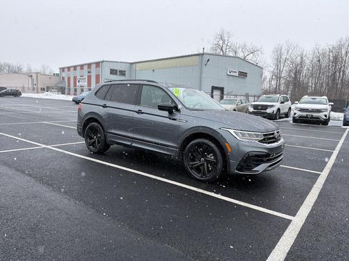 2023 Volkswagen Tiguan 2.0T SE R-Line Black 4MOTION