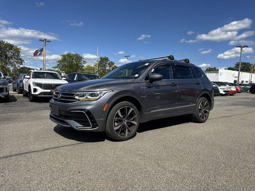 2022 Volkswagen Tiguan 2.0T SEL R-Line 4MOTION