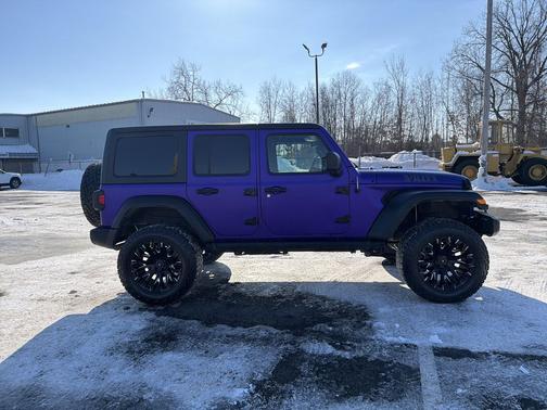 2022 Jeep Wrangler Willys