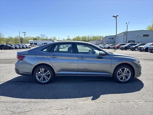 2022 Volkswagen Jetta 1.5T SE