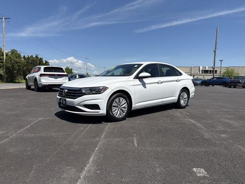 Pure White 2019 Volkswagen Jetta 1.4T S