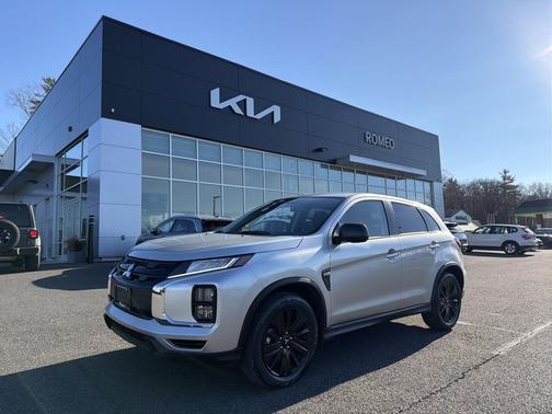 2025 Mitsubishi Outlander Sport SE