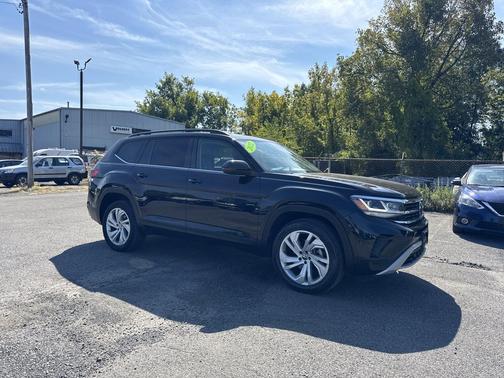 2022 Volkswagen Atlas 3.6L SE w/Technology