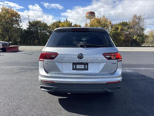 2023 Volkswagen Tiguan 2.0T SE 4MOTION