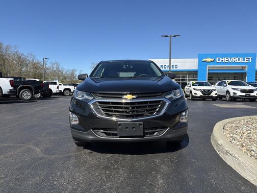 Mosaic Black Metallic 2020 Chevrolet Equinox LS